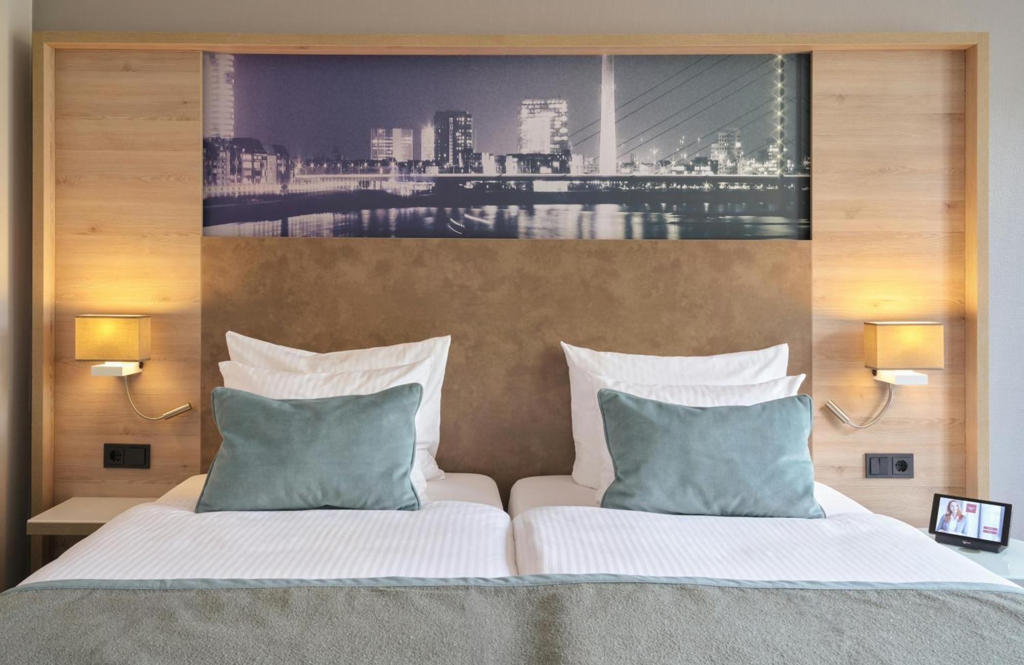 Hotel Leonardo Royal Königsallee 4*