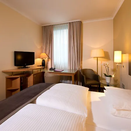 Hotel Leonardo Royal Königsallee 4*